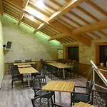 Oda ve Kahvaltı La Serpauderie Saint-André-de-Lidon