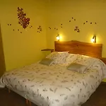 La Serpauderie Oda ve Kahvaltı 4*
