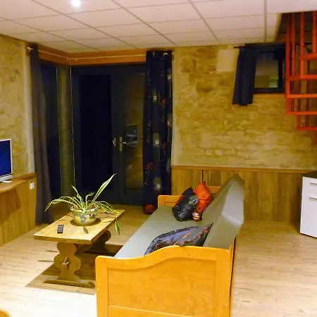 Bed & Breakfast La Serpauderie 4*