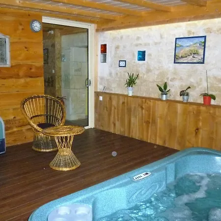 Bed & Breakfast La Serpauderie 4*